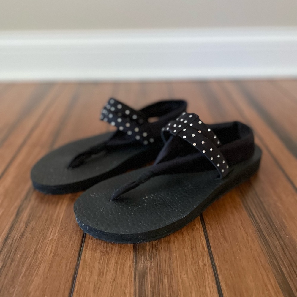 Skechers Meditation Studio Kicks Yoga Foam Rhinestone Sandals Size 8